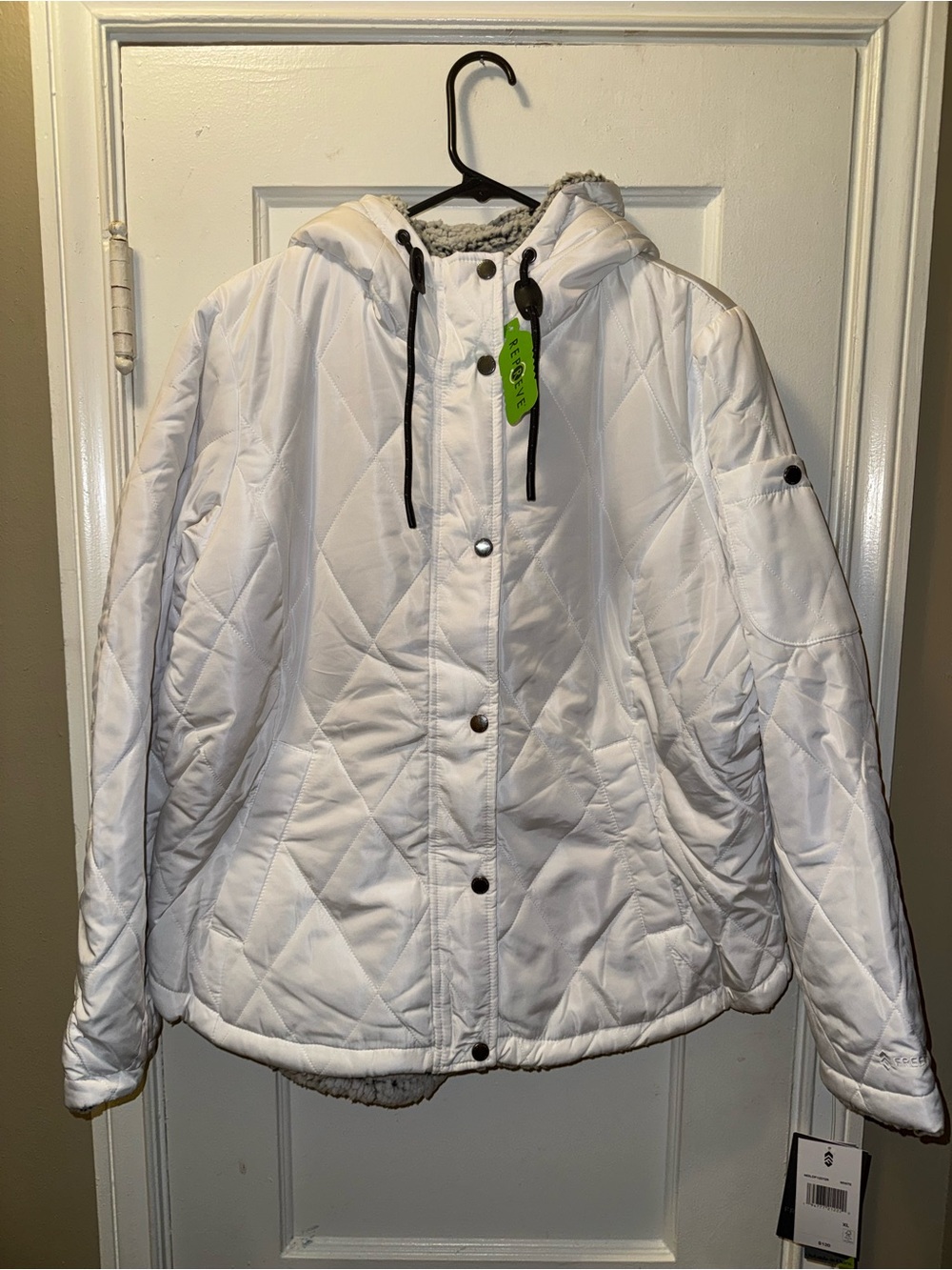 Free Country Womens White Quilted Cloud Lite Reversible Jacket